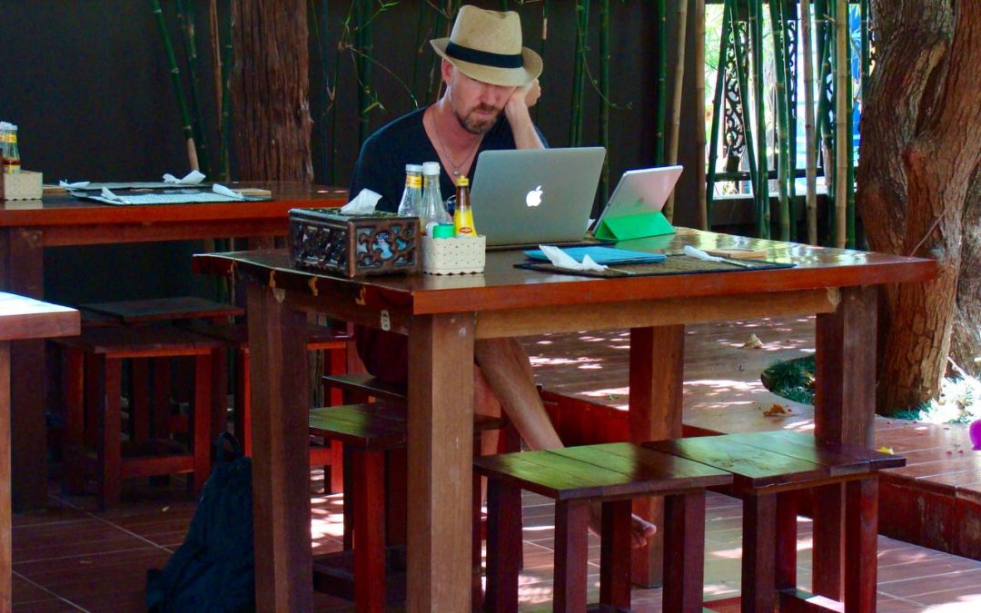 What’s The Buzz With Digital Nomad-ing?